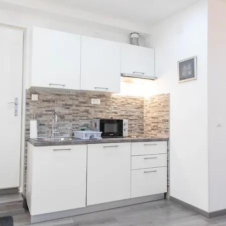 Apartment Studio Mario - Center